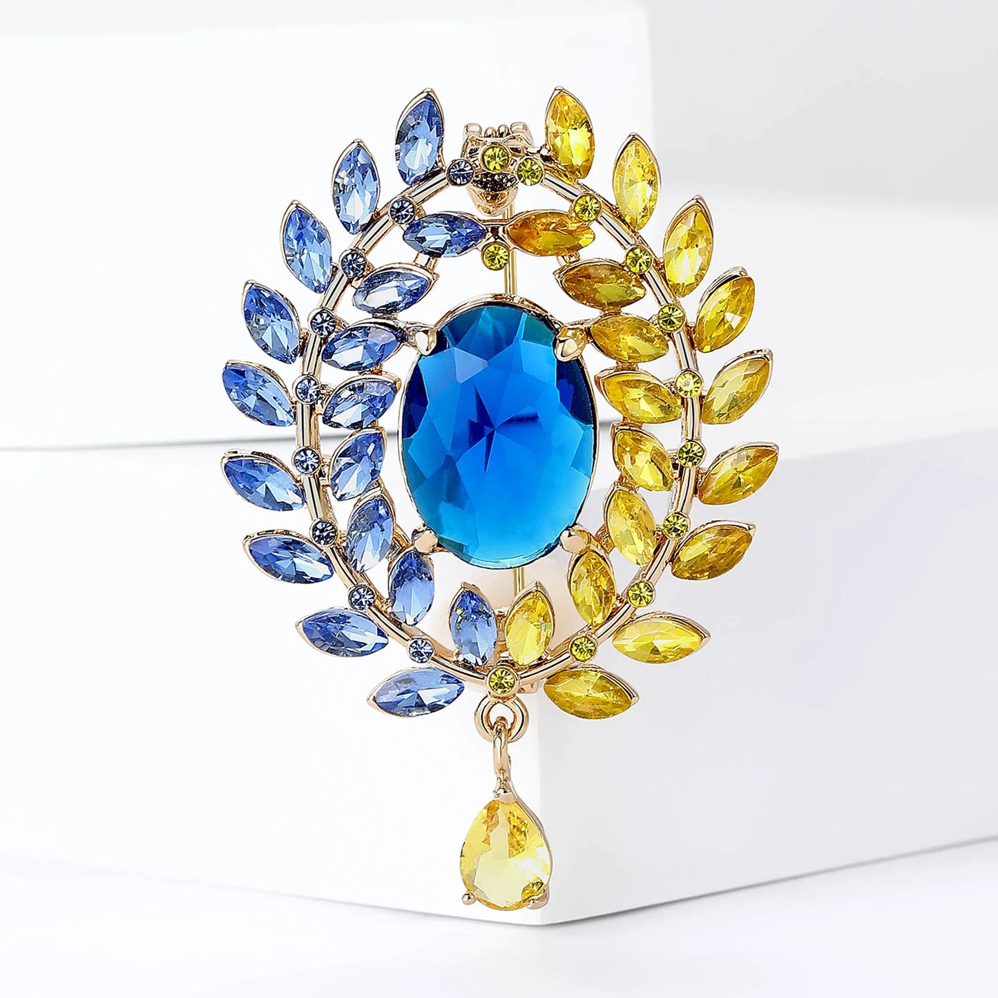 Rhinestone Ukraine National Emblem Brooches for Women Unisex Enamel Botanical Pins Event Party Decoration Clothes Accessories
