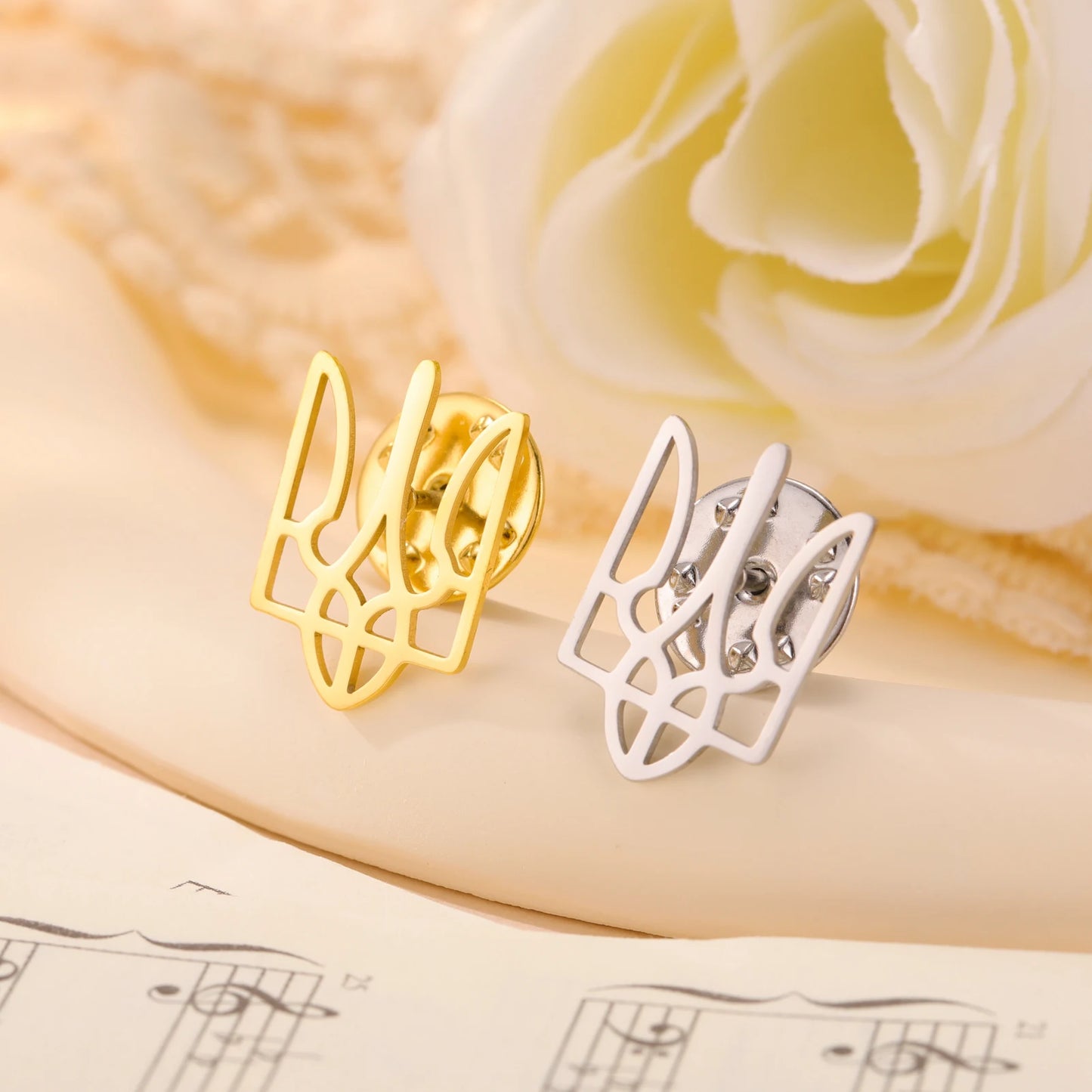Skyrim Ukraine National Emblem Brooch for Men Women Gold Color Stainless Steel Suit Collar Pins Badge Accessories Wholesale