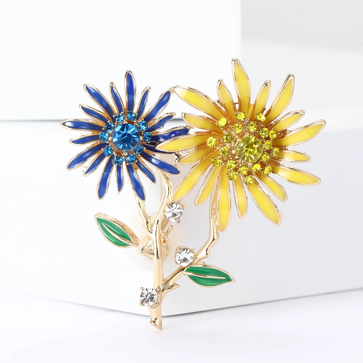 Rhinestone Ukraine National Emblem Brooches for Women Unisex Enamel Botanical Pins Event Party Decoration Clothes Accessories