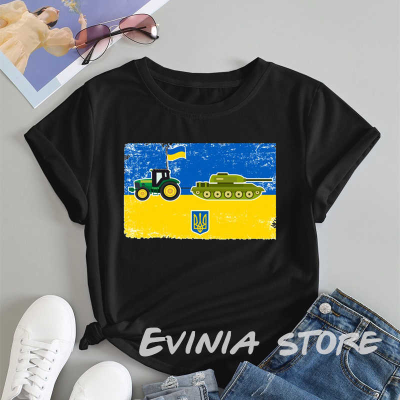 Funny Ukraine Farmer Tractor Stealing A Russian Tank Funny T-Shirt Women Short Sleeve Casual O-Neck Summer Tees