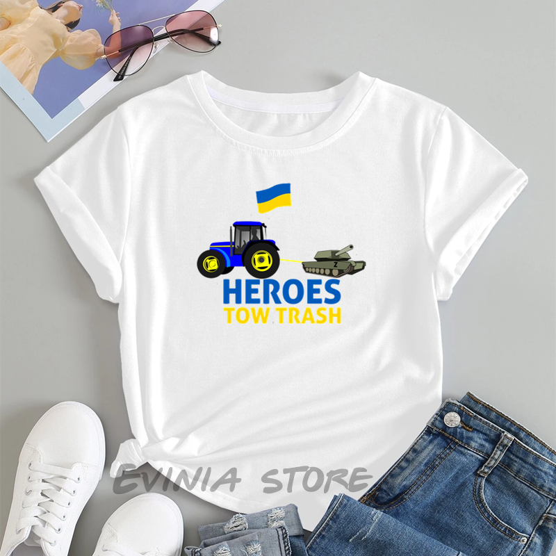 Funny Ukraine Farmer Tractor Stealing A Russian Tank Funny T-Shirt Women Short Sleeve Casual O-Neck Summer Tees