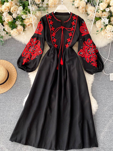 Women Autumn Dresses Bohemian Embroidered Flower O-Neck Lantern Sleeve High Waist Pleated Dress All-match Female Vestidos PL393